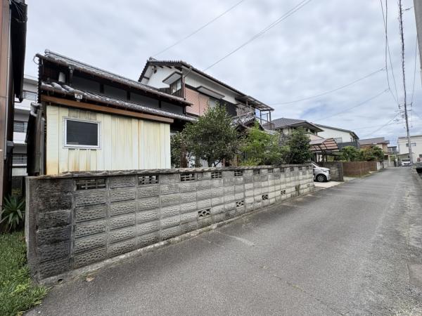 中古戸建 今治市郷新屋敷町１丁目 JR予讃線伊予富田駅 910万円