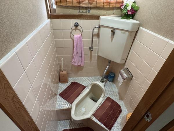 中古戸建 今治市郷新屋敷町１丁目 JR予讃線伊予富田駅 910万円