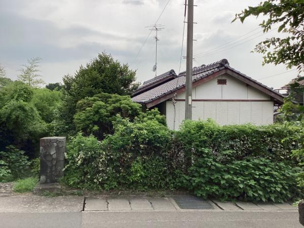 中古戸建・中古住宅 新居浜市上原3丁目8-17 JR予讃線中萩駅 160万円