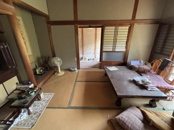 中古戸建 新居浜市上原３丁目8-17 JR予讃線中萩駅 160万円