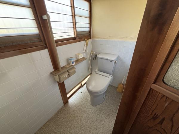 中古戸建 新居浜市上原３丁目8-17 JR予讃線中萩駅 160万円