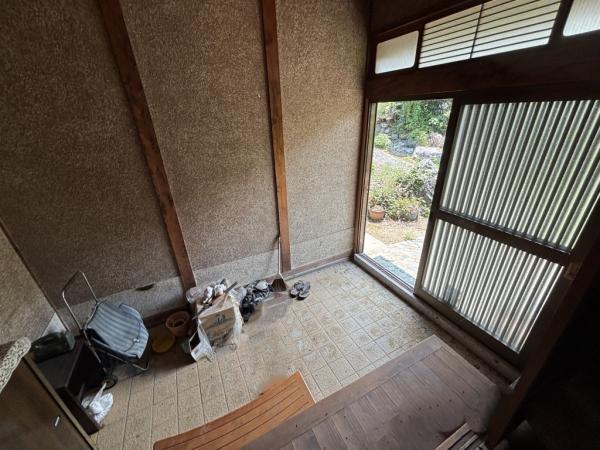 中古戸建 新居浜市上原３丁目8-17 JR予讃線中萩駅 160万円