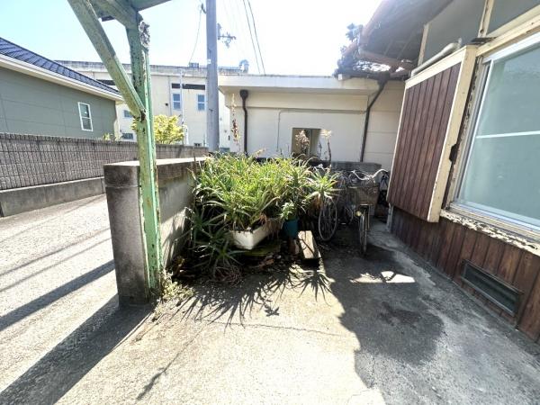 土地 四国中央市川之江町730-6 JR予讃線川之江駅 350万円