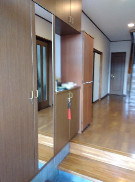  玄関 