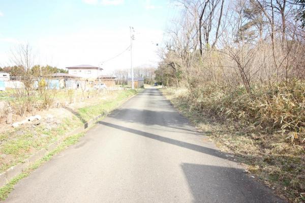 那須アウトレット近く　約４３８坪の土地　那須塩原市青木 前面道路含む現地写真 