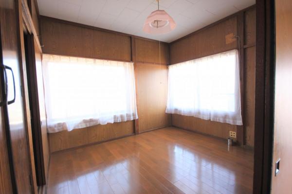 大田原市中田原　2階建て5K 洋室