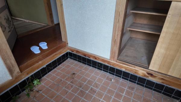 日光市宝殿　2階建て5DK 玄関 