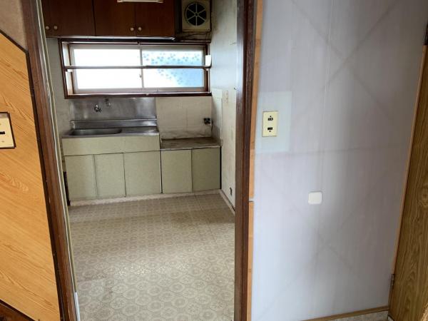 宇都宮市中岡本町　2階建て　3DK キッチン 