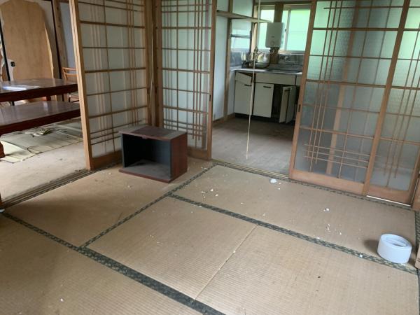 那須郡那珂川町三輪　2階建て6DK+離れ3K 和室