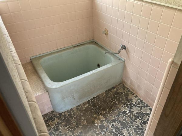 那須郡那珂川町三輪　2階建て6DK+離れ3K 浴室 