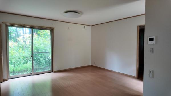 那須塩原市青木　平屋1R　＼築浅／　サンルーム付き 洋室