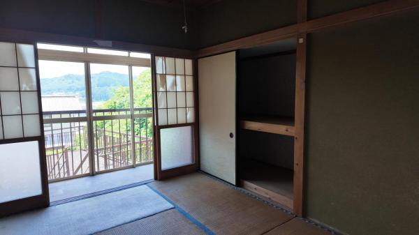 那須郡那珂川町馬頭　2階建6K+店舗 和室