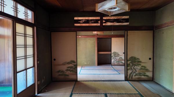 那須郡那珂川町馬頭　2階建6K+店舗 和室