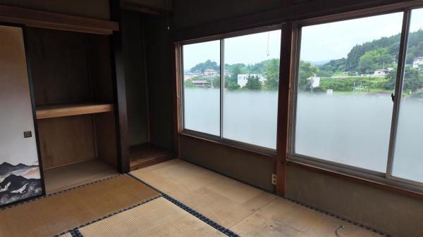 大田原市前田　2階建て6K　納戸　ガレージ付き 和室