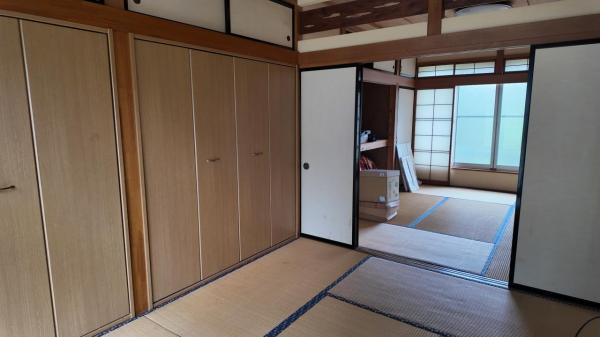 大田原市前田　2階建て6K　納戸　ガレージ付き 和室