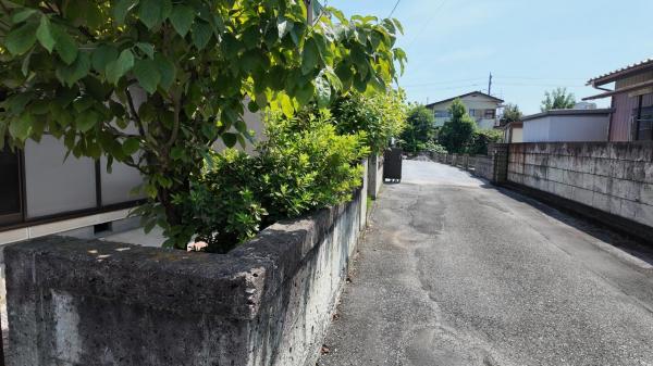 栃木市本町　2階建て5K 前面道路含む現地写真 