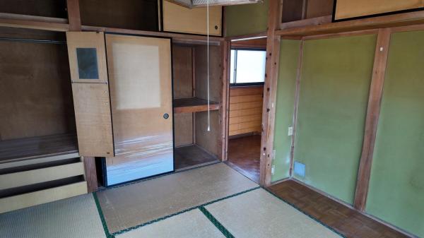 栃木市本町　2階建て5K 和室
