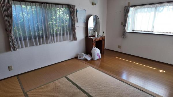 那須塩原市三区町　2階建て5LDK＋納戸 和室