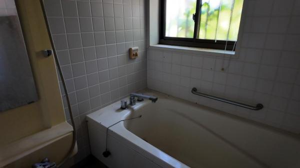 那須塩原市三区町　2階建て5LDK＋納戸 浴室 