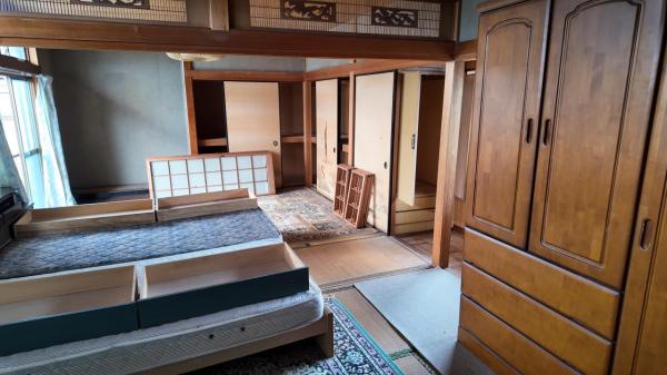 小山市大川島　2階建て7K+倉庫 和室