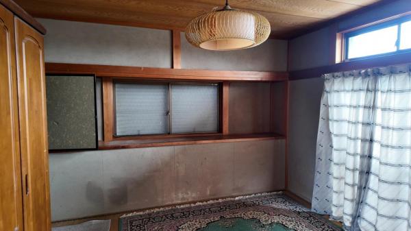 小山市大川島　2階建て7K+倉庫 和室