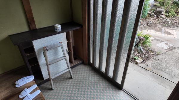 小山市大川島　2階建て7K+倉庫 玄関 