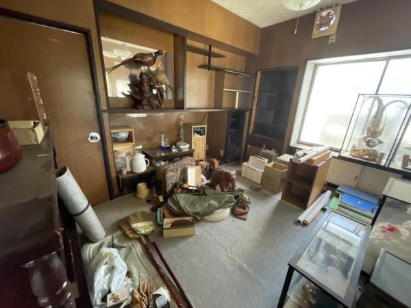 小山市大川島　2階建て7K+倉庫 洋室