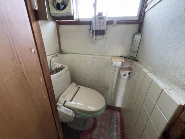 小山市大川島　2階建て7K+倉庫 トイレ 