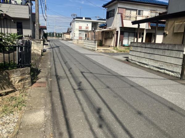 佐野市若宮下町　2階建て4K 前面道路含む現地写真 