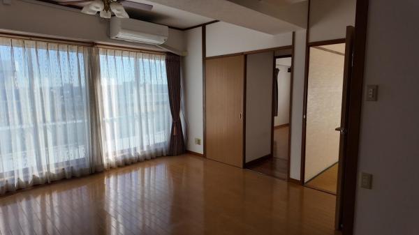 宇都宮市本丸町　宇都宮第３チサンマンション リビング 