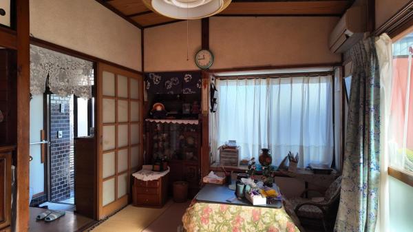 鹿沼市三幸町　2階建て4K　サンルーム付き 和室