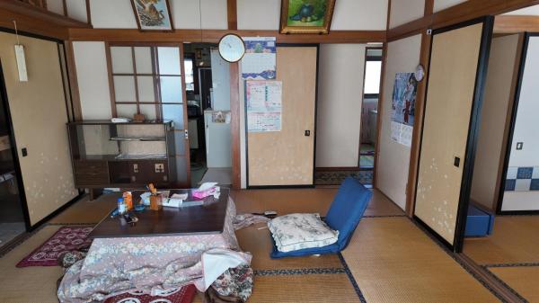 日光市猪倉　2階建て４DK 和室