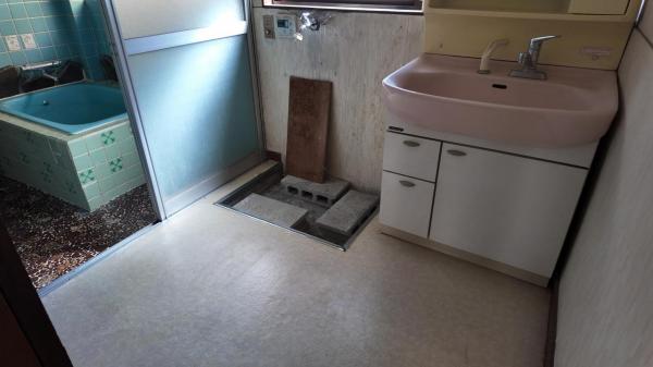 日光市川治温泉川治　2階建て7DK 洗面台・洗面所 