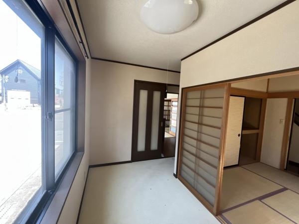 河内郡上三川町上三川　2階建て8DK　【店舗兼住宅】 洋室