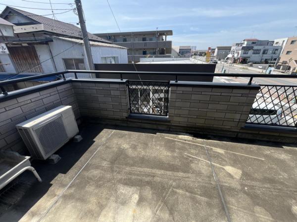 河内郡上三川町上三川　2階建て8DK　【店舗兼住宅】 バルコニー 