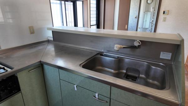 河内郡上三川町上三川　2階建て8DK　【店舗兼住宅】 キッチン 