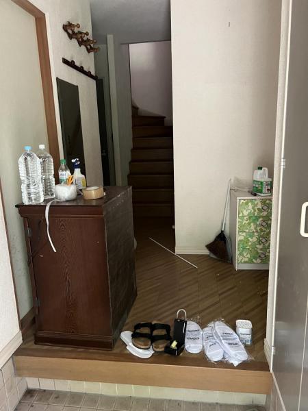 那須塩原市板室　2階建て5LDK　喧騒を離れた穏やかな家 玄関 