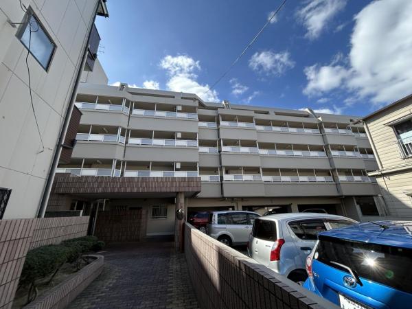 中古マンション 福岡市博多区相生町２丁目2-1 JR鹿児島本線南福岡駅 2,290万円