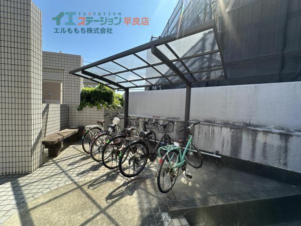 KBCマンションユーハイム百道 駐輪場