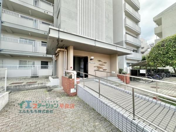 三井西新ハイツ エントランス（外）