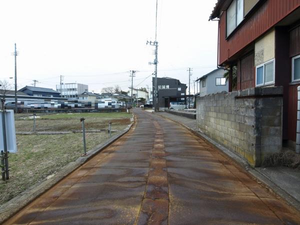 燕市白山町2丁目 