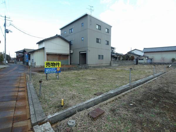 燕市白山町2丁目 