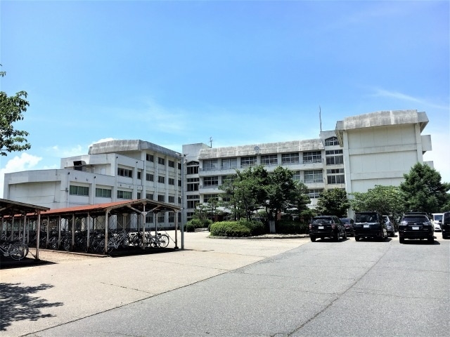 新発田市立本丸中学校