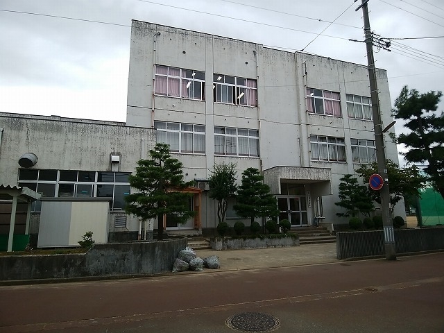 長岡市立中島小学校