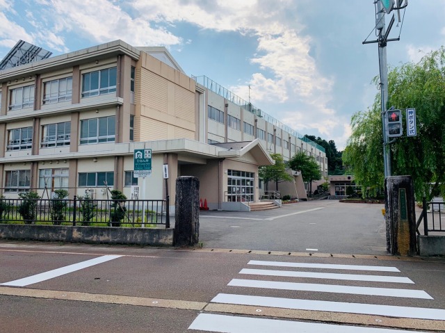 新潟市立金津小学校