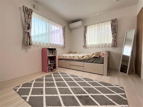 東区山木戸6丁目 洋室