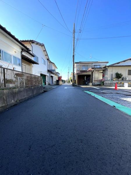 北区松浜新町【グラファーレ松浜新町2期　全1棟】 前面道路含む現地写真 