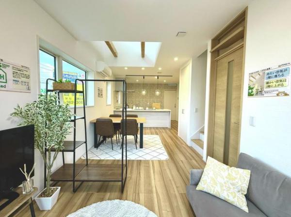 燕市杣木　建売住宅 リビング 