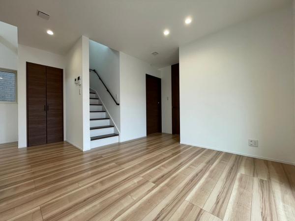 三条市林町 リビング 