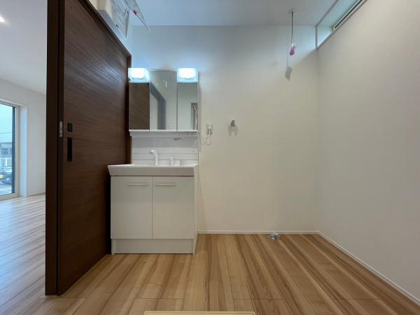 三条市林町 洗面台・洗面所 